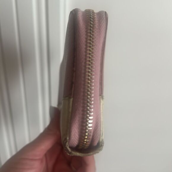 Gucci Vintage Pink and Cream Zip Around‎ Wallet with Bamboo Tassel - Picture 5 of 17